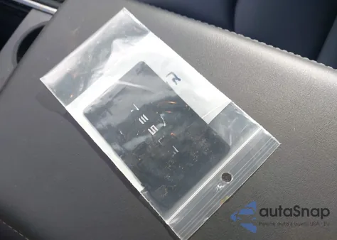 2023 Tesla Model Y Awd/Long Range Dual Motor All-Wheel Drive из США, поврежденный, VIN 7SAYGDEE7PF673151